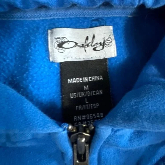 ❌SOLD❌ Oakley Blue Vintage Y2K Hoodie - Picture 5 of 5